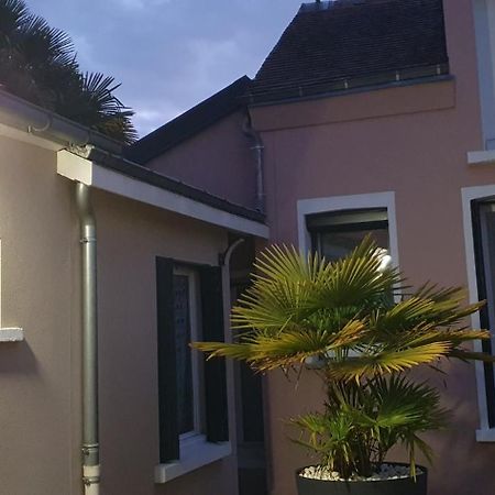 Maison Avec Garage 24 Heures Du Mans Voitures Et Toute Manifestation 勒芒 外观 照片
