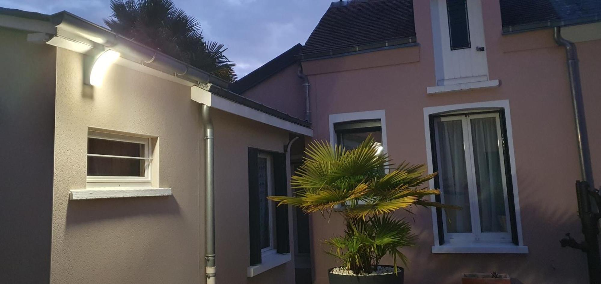 Maison Avec Garage 24 Heures Du Mans Voitures Et Toute Manifestation 勒芒 外观 照片